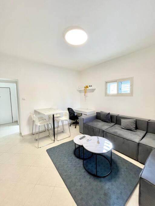 Rambam Beach Apartment Haifa Exterior foto