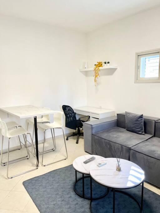 Rambam Beach Apartment Haifa Exterior foto